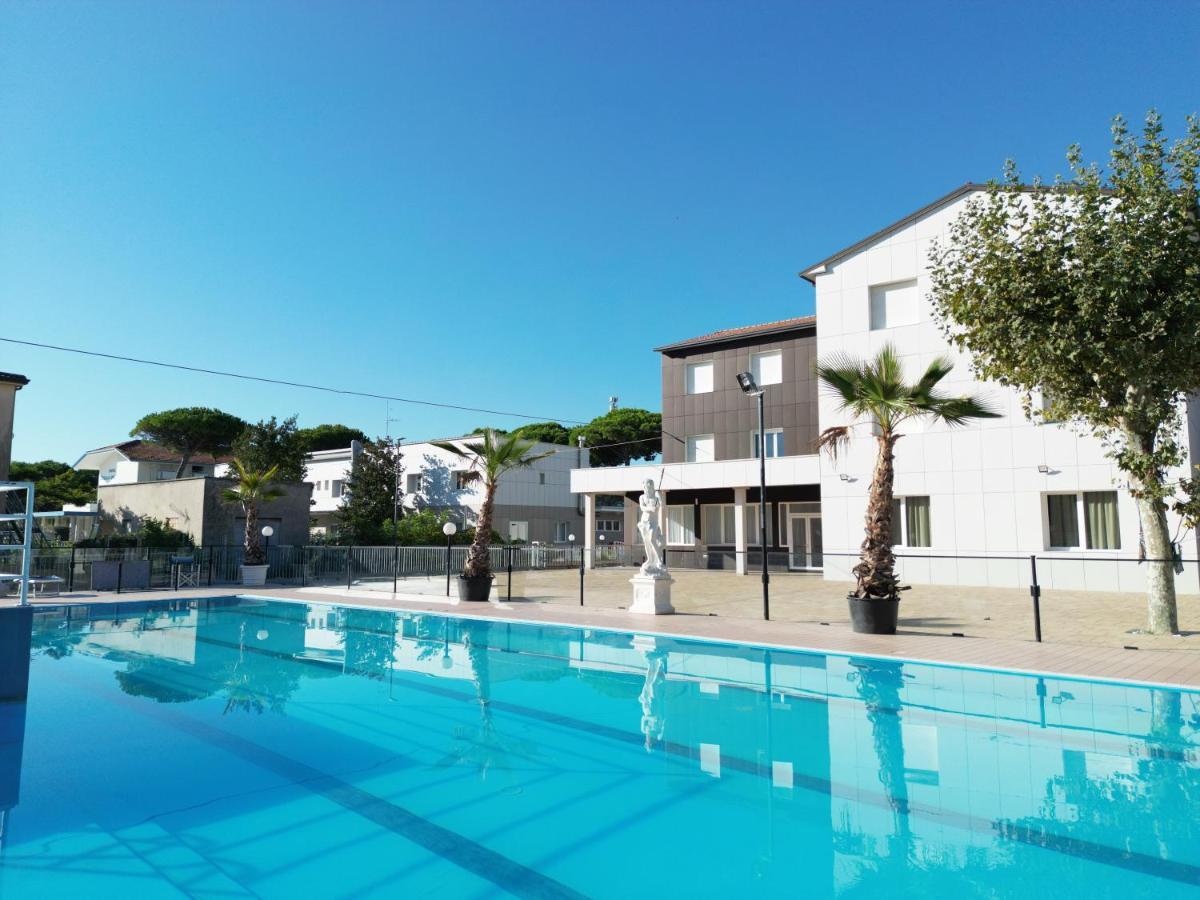 Color Perla Village Bellaria-Igea Marina Exterior photo