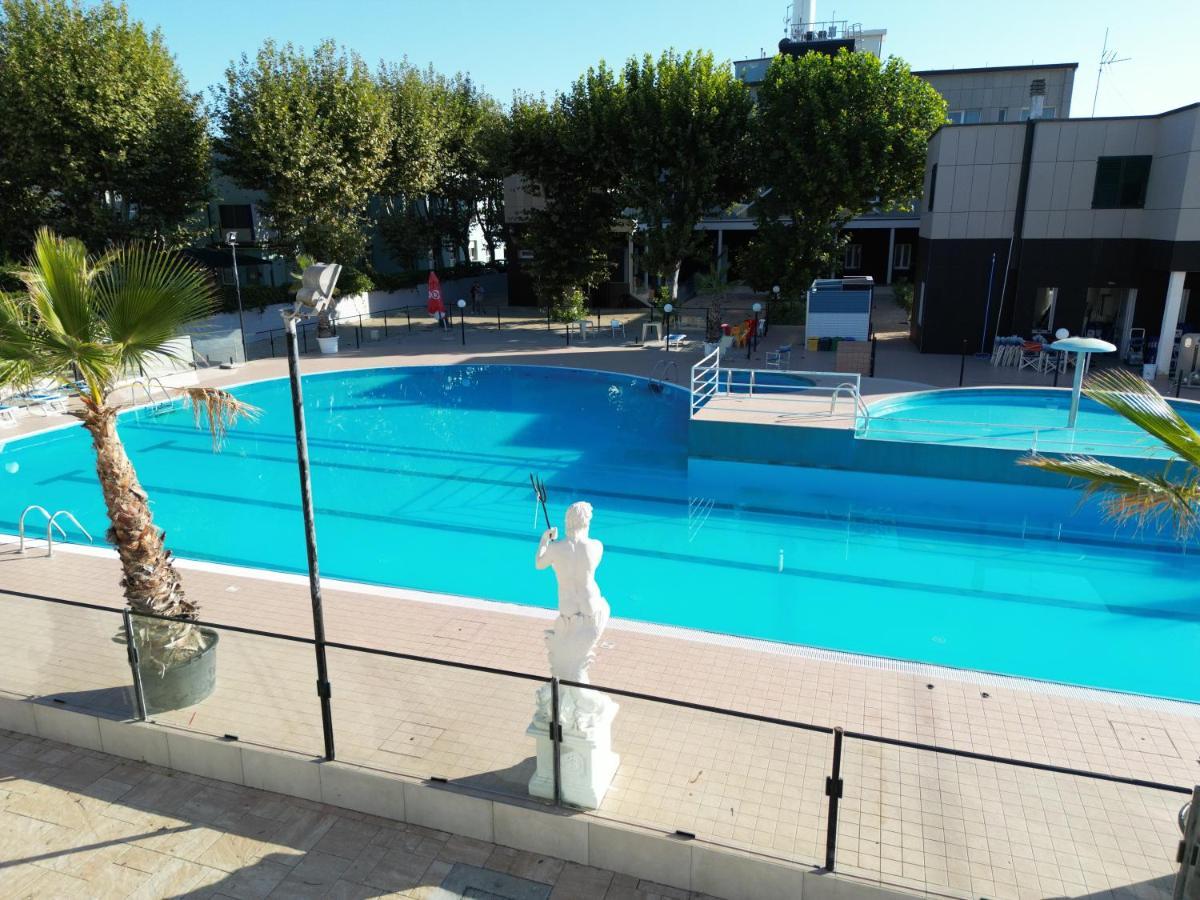 Color Perla Village Bellaria-Igea Marina Exterior photo